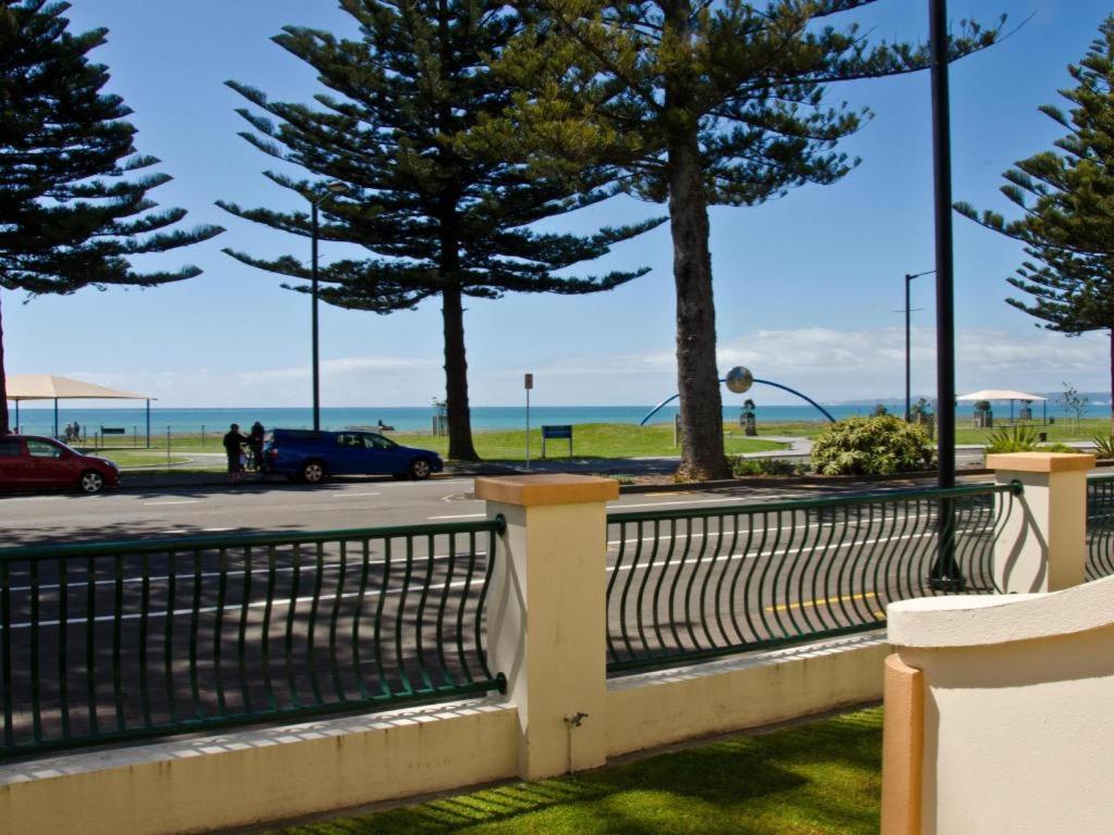 Beachfront Motel Napier Ngoại thất bức ảnh